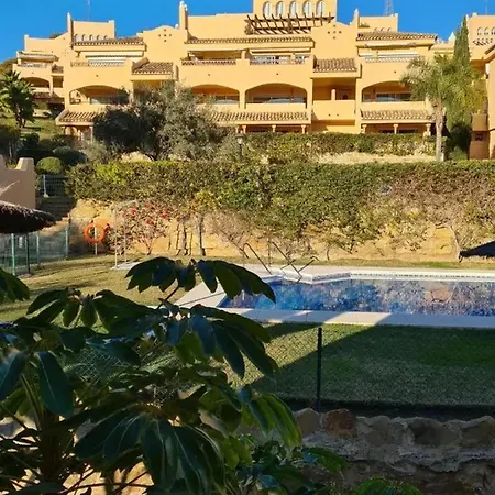 Apartment Family In With Pool